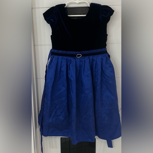 Jona Michelle: Girls Dress- Size 6 - Picture 9 of 13